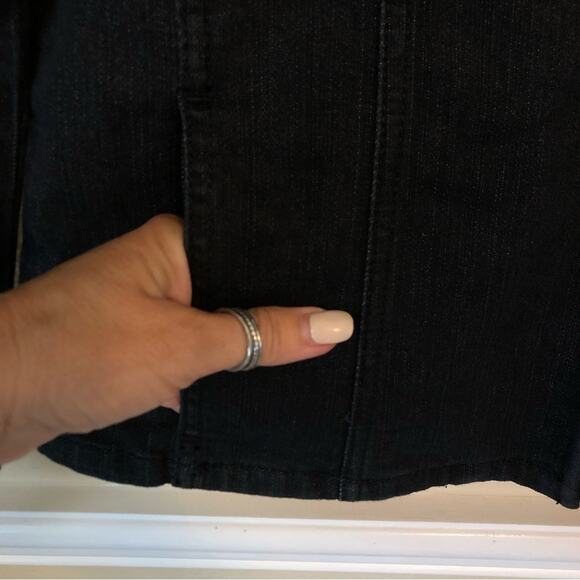 Chico’s Studded Denim Jacket Women’s Size Medium Black Stretch Zip Up Old Money - Picture 5 of 12